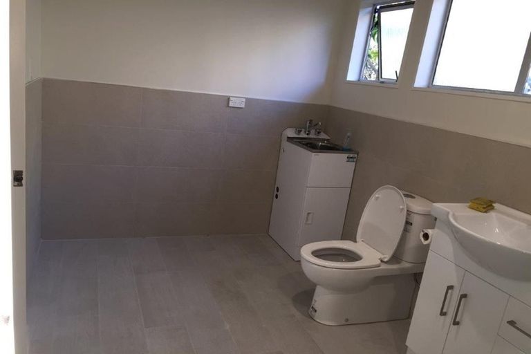 Photo of property in 9/41 Anzac Road, Browns Bay, Auckland, 0630