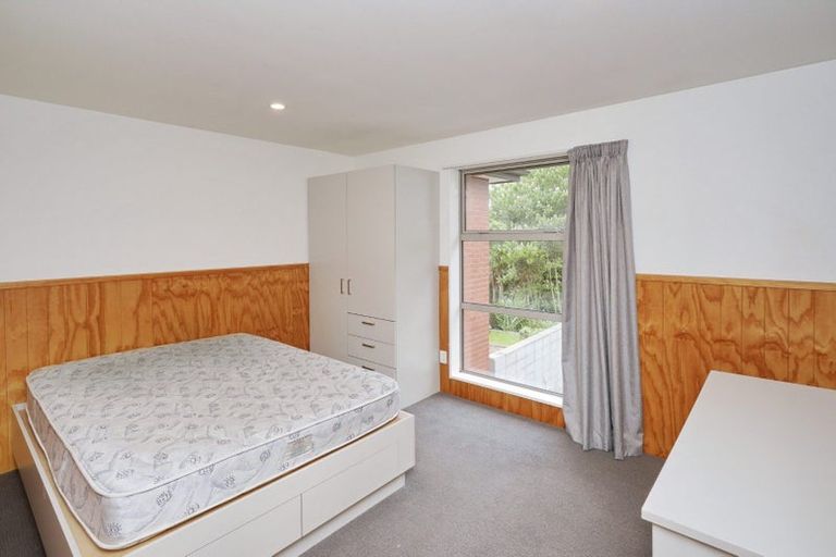 Photo of property in 17c Athol Terrace, Upper Riccarton, Christchurch, 8041