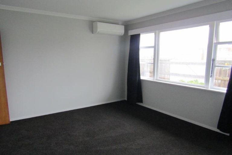 Photo of property in 4/6 Ruahine Street, Trentham, Upper Hutt, 5018