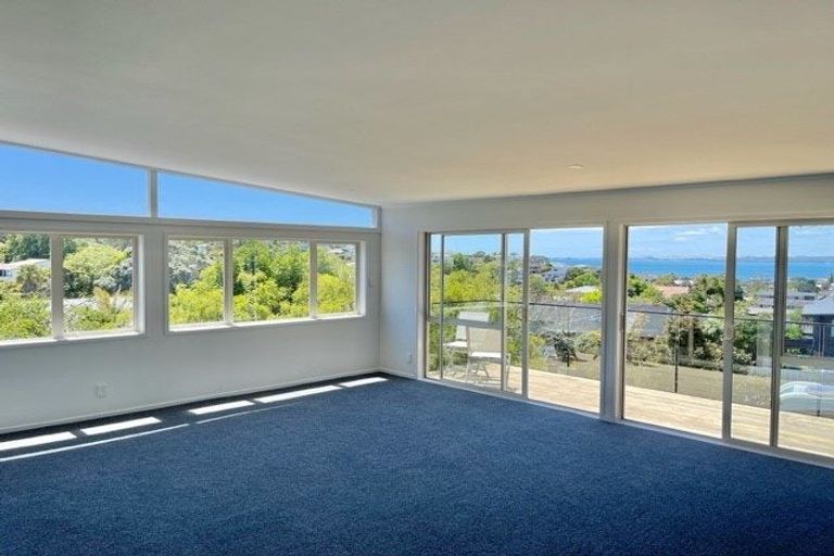 Photo of property in 61 Parr Terrace, Castor Bay, Auckland, 0620
