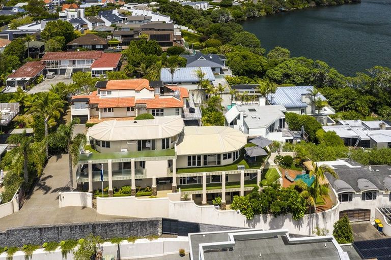 Photo of property in 254a Hurstmere Road, Takapuna, Auckland, 0622