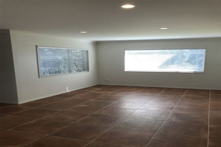 Photo of property in 3 Thyme Court, Flat Bush, Auckland, 2016