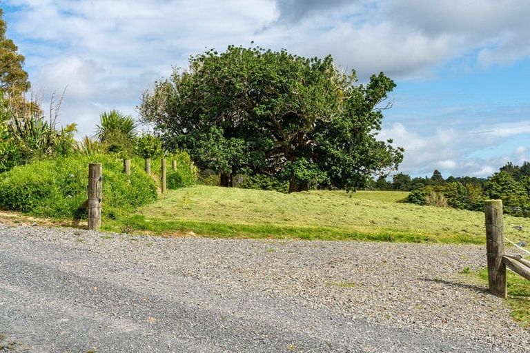 Photo of property in 75 Kohinui Road, Parua Bay, 0192