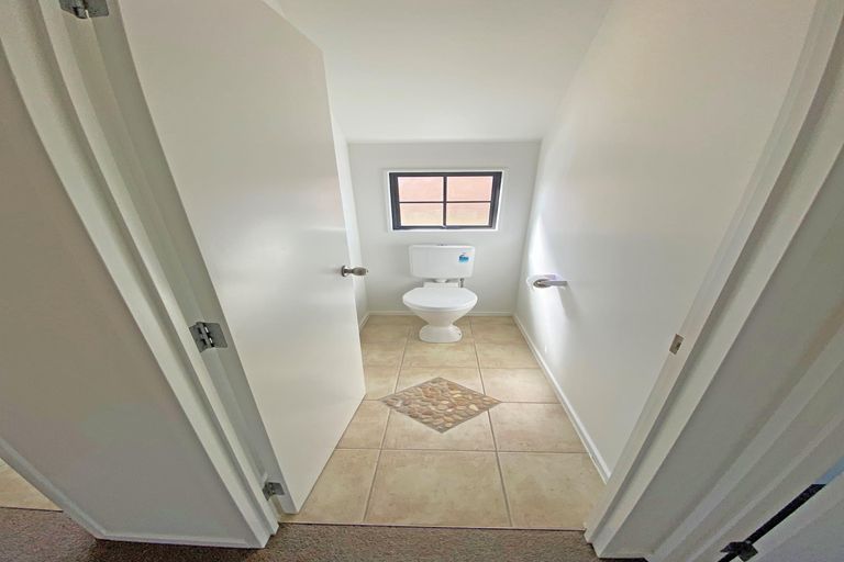 Photo of property in 8/41 The Avenue, Albany, Auckland, 0632