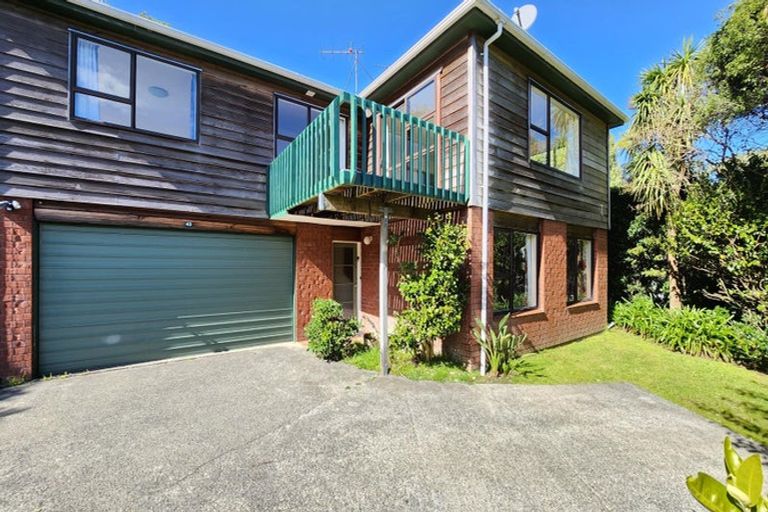 Photo of property in 43b Thatcher Crescent, Crofton Downs, Wellington, 6035