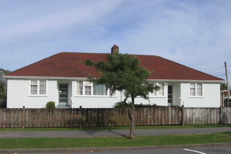 Photo of property in 25 Taine Street, Taita, Lower Hutt, 5011