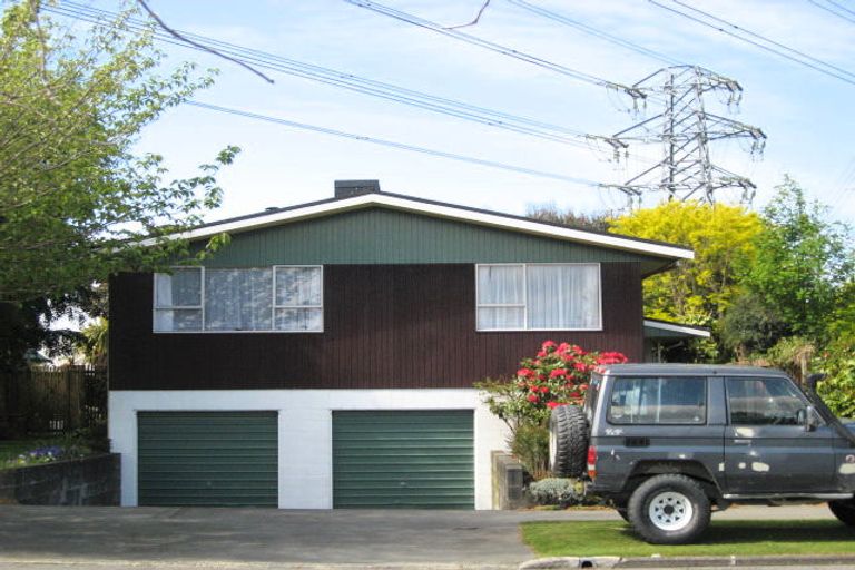 Photo of property in 26 Ambleside Drive, Burnside, Christchurch, 8053