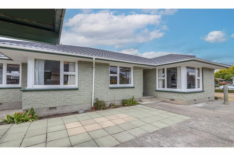 Photo of property in 16 Santa Rosa Avenue, Halswell, Christchurch, 8025
