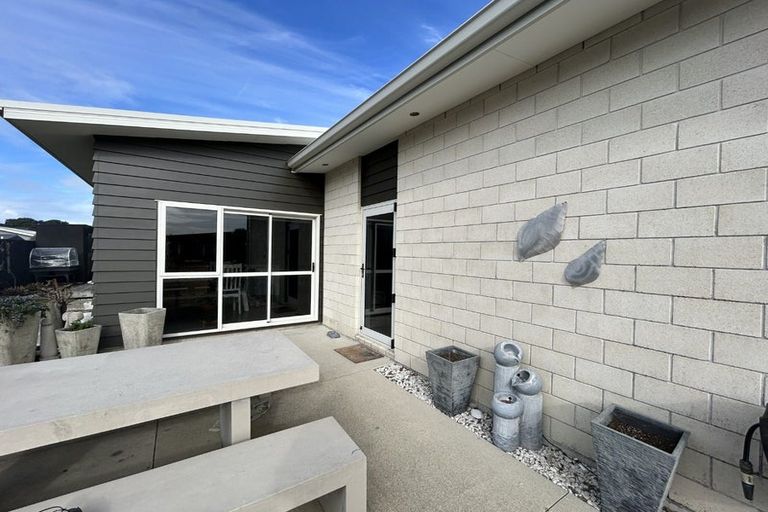Photo of property in 29 Spinifex Street, Papamoa Beach, Papamoa, 3118