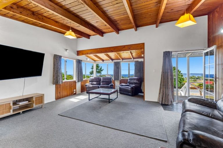 Photo of property in 16 Sea View Road, Leigh, 0985