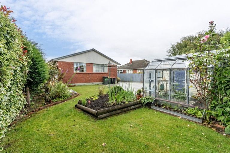 Photo of property in 74 Conway Crescent, Glengarry, Invercargill, 9810