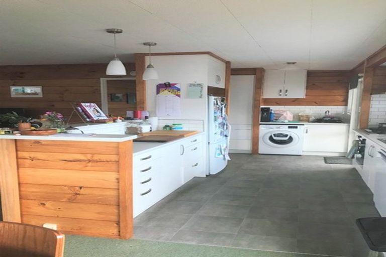 Photo of property in 26 Queen Road, Bellevue, Tauranga, 3110