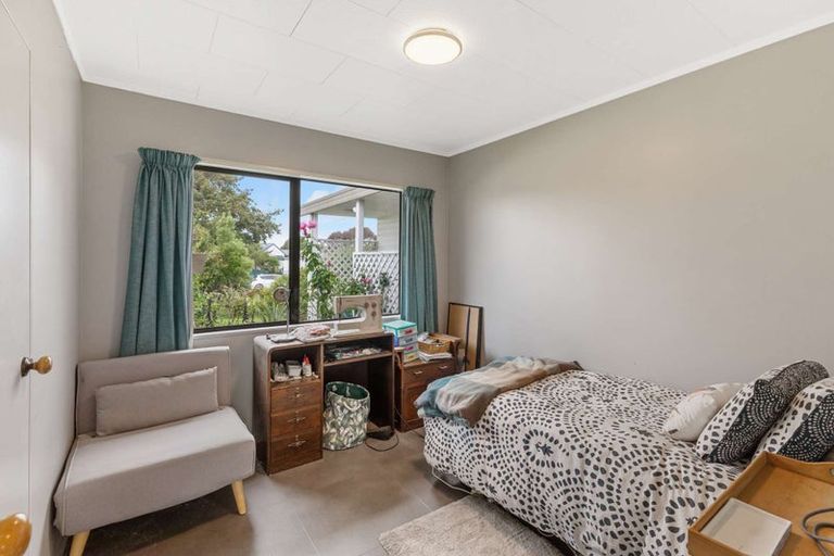 Photo of property in 22 Darlington Street, Ngatea, 3503