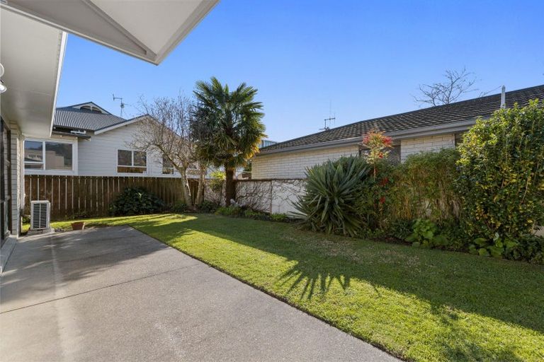 Photo of property in 2/36 Third Avenue, Tauranga, 3110