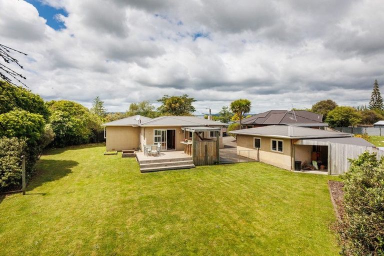 Photo of property in 25 Galway Avenue, Hokowhitu, Palmerston North, 4410
