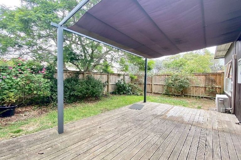 Photo of property in 1/17 Thornton Road, Milford, Auckland, 0620