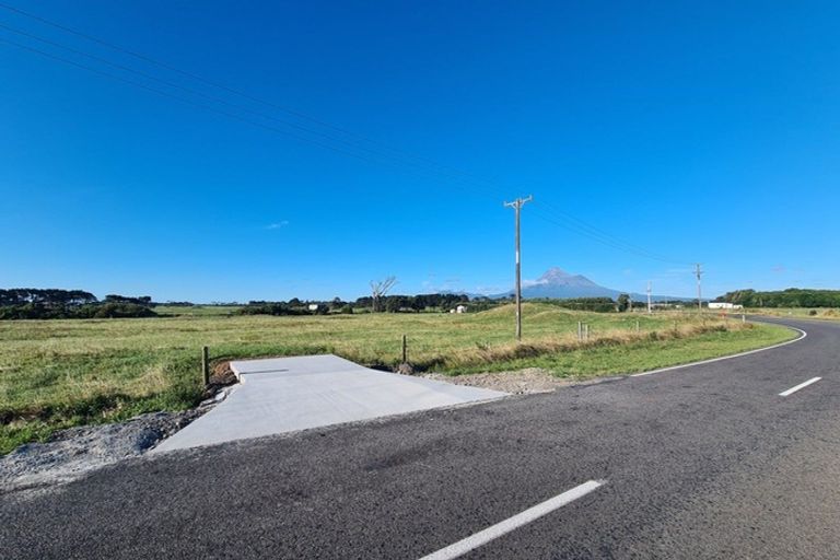 Photo of property in 189 Namu Road, Opunake, 4681