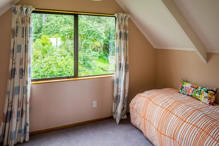 Photo of property in 28a Ferry Road, Days Bay, Lower Hutt, 5013