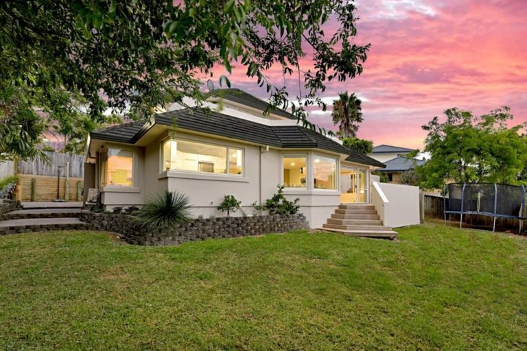 Photo of property in 10 San Lorenzo Rise, Henderson, Auckland, 0612