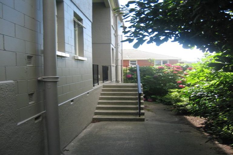 Photo of property in 2/19 Haddon Place, Dunedin Central, Dunedin, 9016