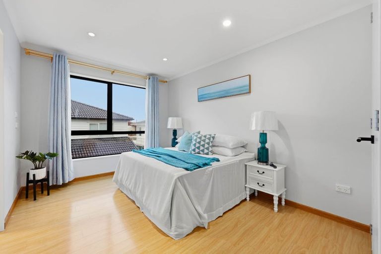 Photo of property in 45a Bradbury Road, Botany Downs, Auckland, 2010