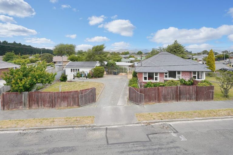 Photo of property in 44 Vancouver Crescent, Wainoni, Christchurch, 8061