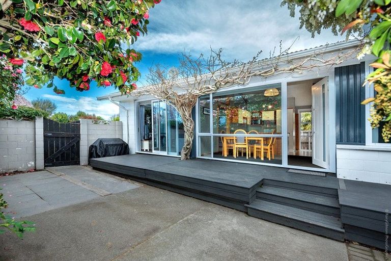 Photo of property in 7 Penwood Street, Russley, Christchurch, 8042