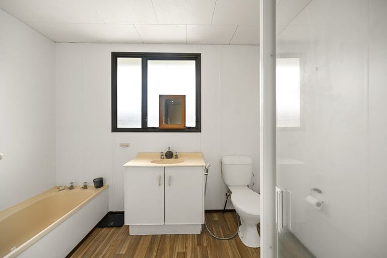 Photo of property in 15 Garland Drive, St Andrews, Hamilton, 3200