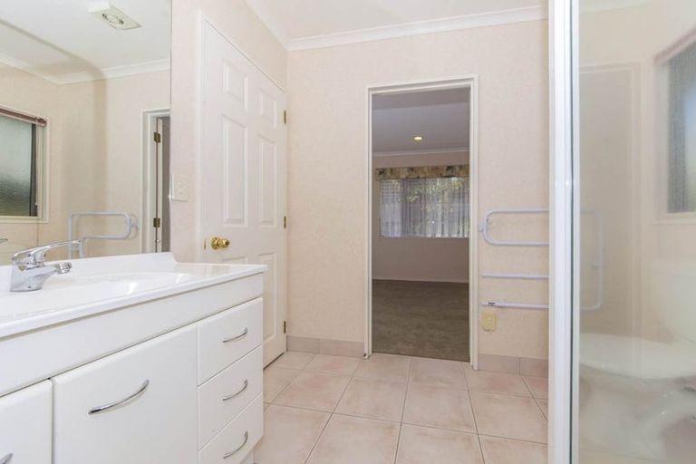 Photo of property in 54b Santa Ana Drive, Dannemora, Auckland, 2016