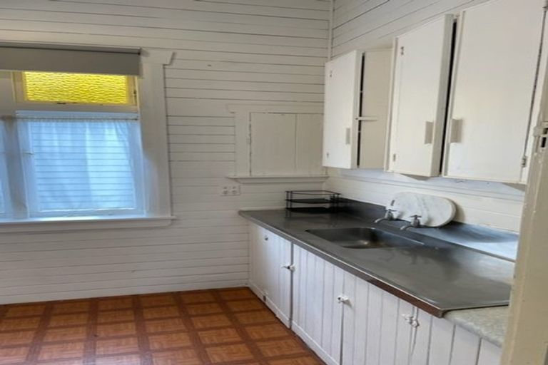 Photo of property in 2/22 Amaru Road, One Tree Hill, Auckland, 1061