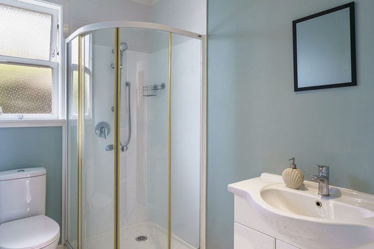 Photo of property in 202a Grove Road, Mayfair, Hastings, 4122