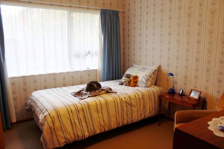 Photo of property in 10 Awanui Drive, Waikanae, 5036