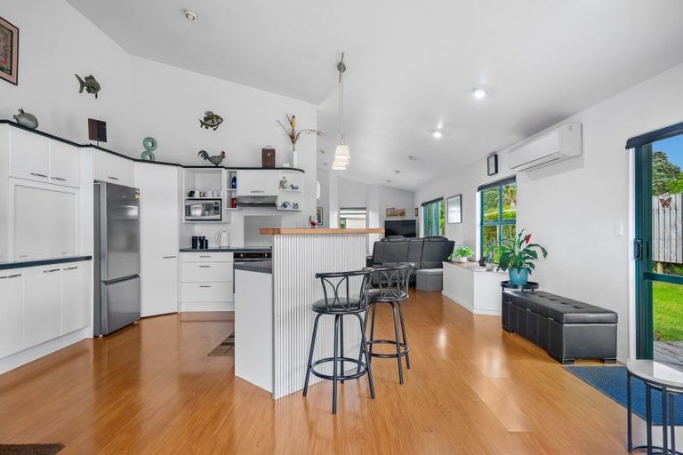 Photo of property in 4 Ringer Avenue, Matapouri, Whangarei, 0173