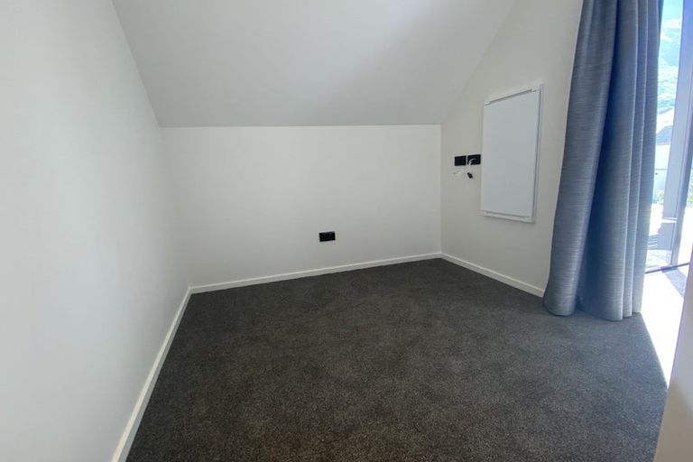 Photo of property in 12 Casterway Crescent, Jacks Point, 9371