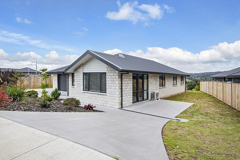 Photo of property in 5 Suncrest Lane, Port Whangarei, Whangarei, 0110