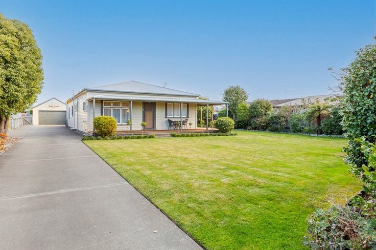Photo of property in 24 Auckland Road, Greenmeadows, Napier, 4112