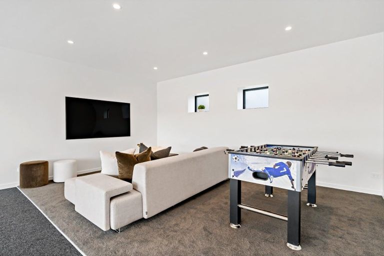 Photo of property in 114 Bramley Drive, Farm Cove, Auckland, 2012