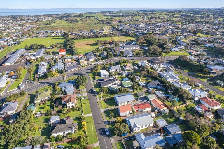 Photo of property in 6a Nikau Street, Tawhero, Whanganui, 4501