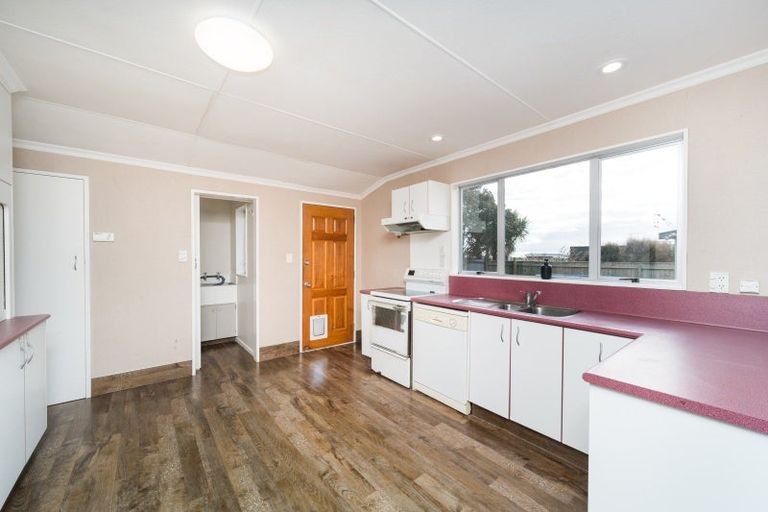 Photo of property in 11 Paradise Place, Milson, Palmerston North, 4414