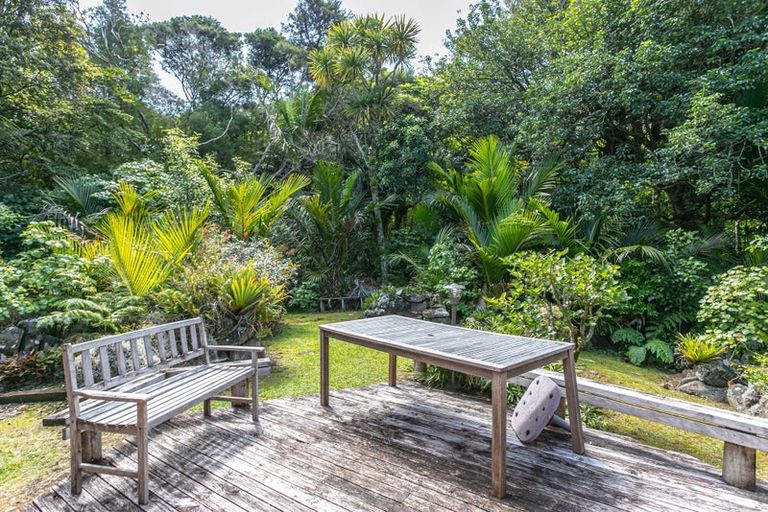 Photo of property in 10 Puriri Place, Tuateawa, Coromandel, 3583