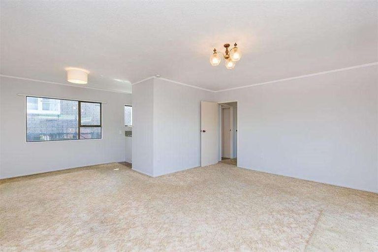 Photo of property in 2/19 Trafalgar Street, Johnsonville, Wellington, 6037