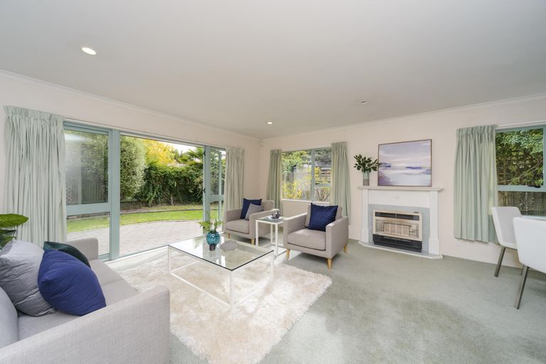 Photo of property in 3 Winston Avenue, Hokowhitu, Palmerston North, 4410