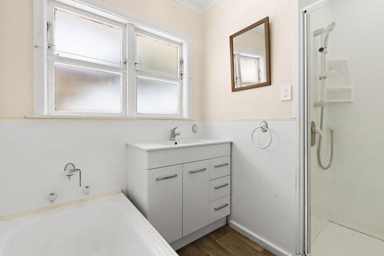 Photo of property in 64 Bill Hercock Street, Pirimai, Napier, 4112