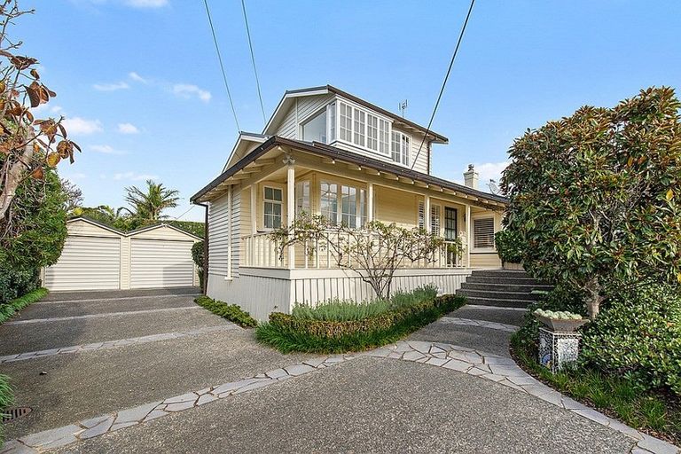 Photo of property in 13 Cameron Street, Takapuna, Auckland, 0622