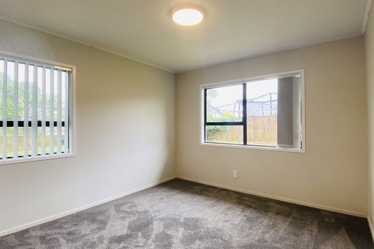 Photo of property in 7 Rene Place, Sunnyhills, Auckland, 2010