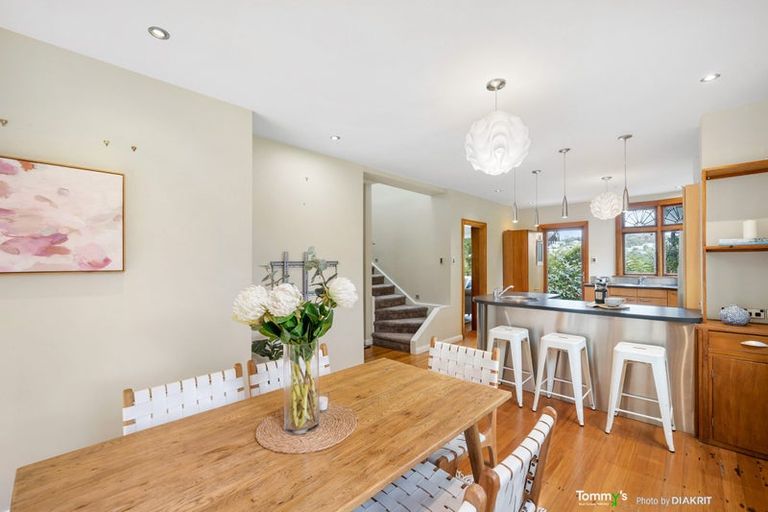 Photo of property in 11 Burma Road, Khandallah, Wellington, 6035