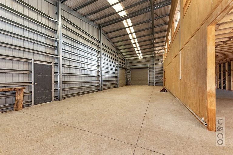 Photo of property in 522 State Highway 16, Kumeu, 0892
