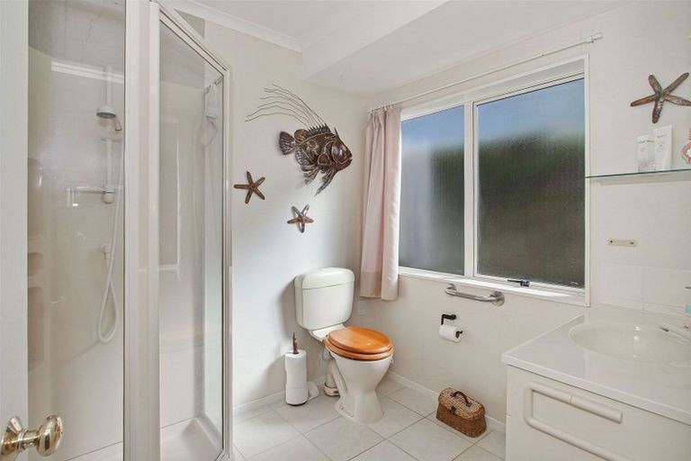 Photo of property in 46 Torkar Road, Clarks Beach, 2122