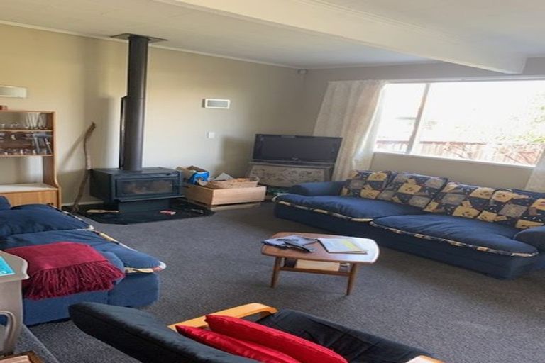 Photo of property in 3 Bahama Crescent, Paraparaumu Beach, Paraparaumu, 5032