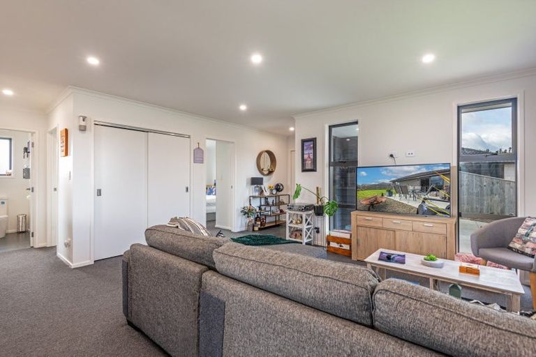 Photo of property in 27 Oldfield Lane, Marton, 4710